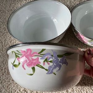 Vintage GM enameled Iris mixing bowls set of 3
